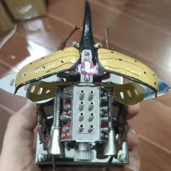 Mechanical Beetle Dynamic Mini V8 Simulation Insect Engine