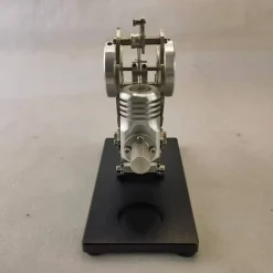 Single Cylinder Stirling Engine Model with Flying Bird Design
