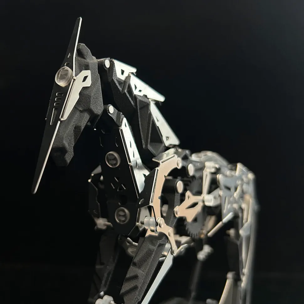 Solar Powered Mechanical Running Horse 3D Metal Puzzle Kit, DIY Steampunk Model Decor