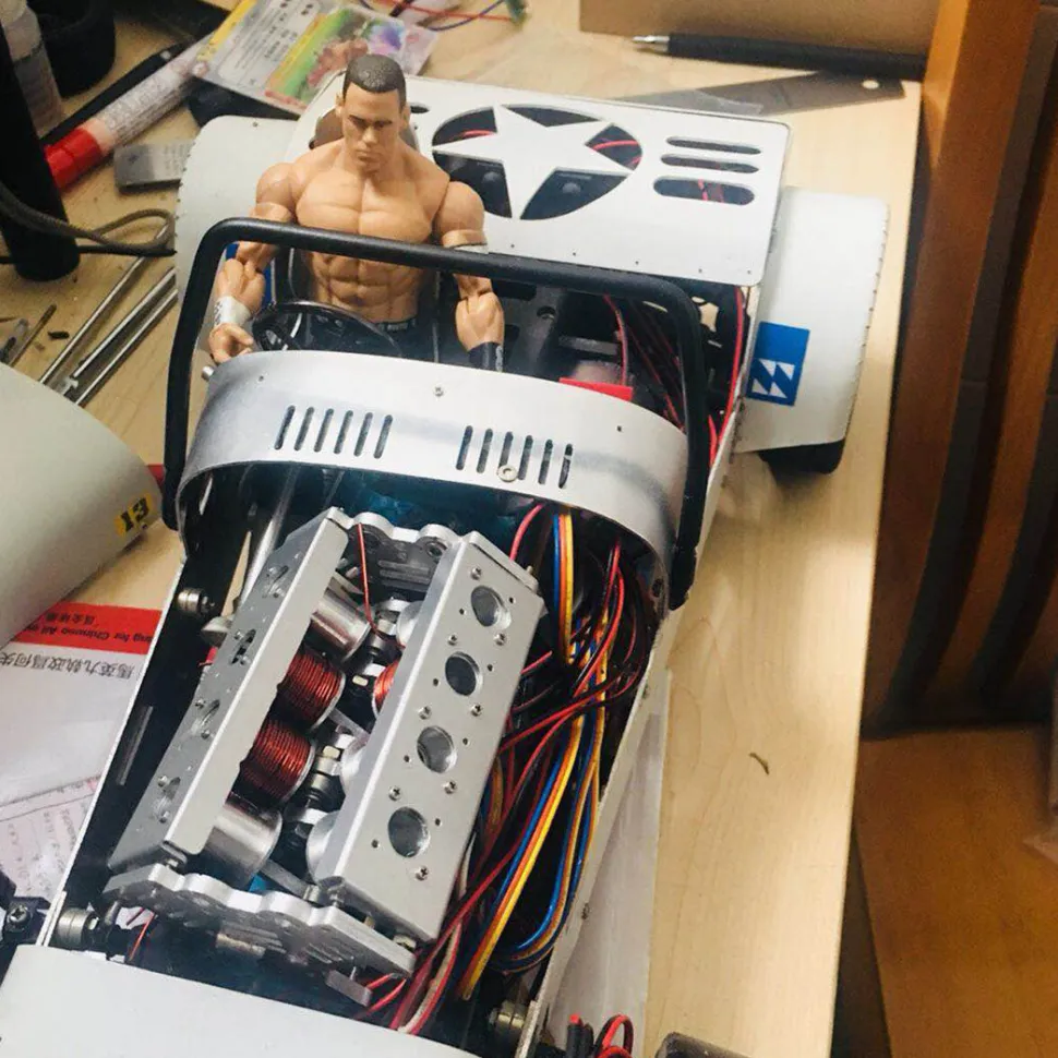 V8 Electromagnetic Engine Model for Model Car / Ship