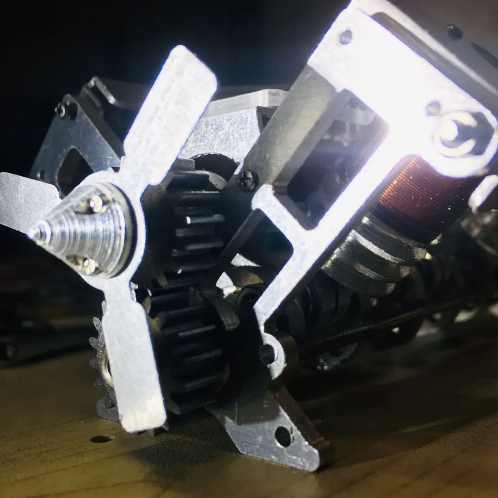 V8 Electromagnetic Engine Model for Model Car / Ship