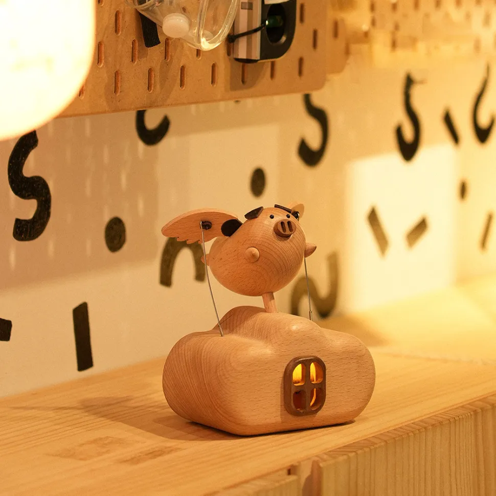 Wooden Illuminated Flying Pig Dynamic Model - Desktop Stress Relief Display (Non-Music Box)