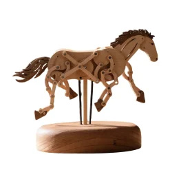 Wooden Qianli Horse Dynamic Model - Desktop Stress Relief Display (Non-Music Box)